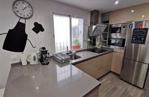 Distrito Sur Apartamento | Great location with Free private parking