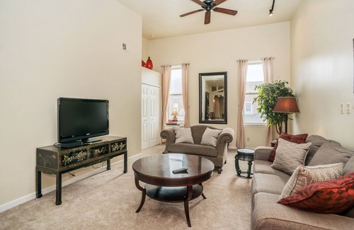 Northville Condominio | Great loft in the heart of downtown Northville