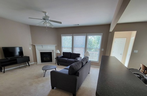 Suwanee Casa | Great looking property for rent and in prime location!