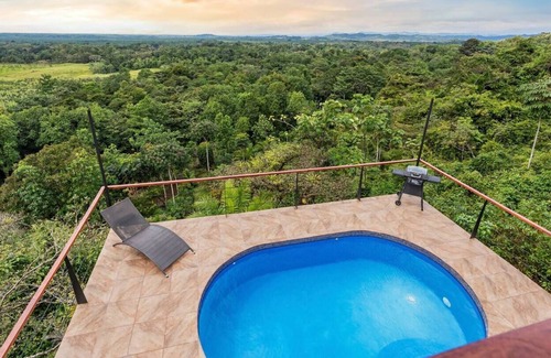 Parrita Casa | Great Ocean and valley View Quepos