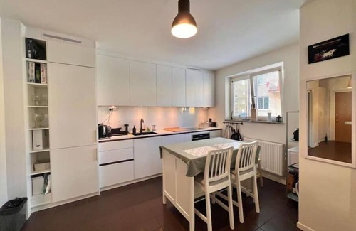 Solna Condominio | Great one-bedroom flat close to the city.