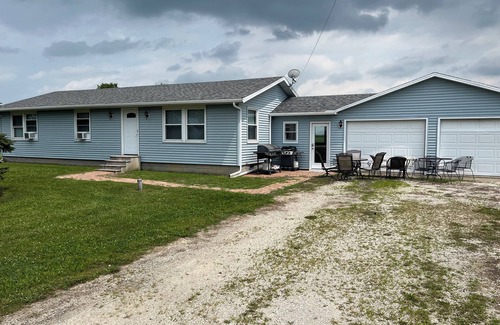 Oak Harbor Casa | Great place if you’re Fishing, Birding,or going to the Islands