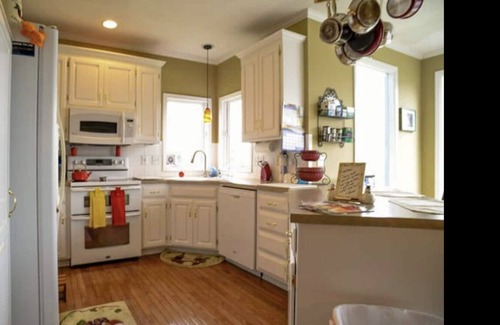 Olathe Casa | Great Place in a Quiet Neighborhood!!