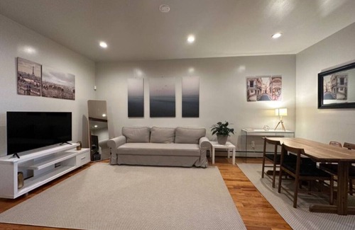East New York Apartamento | Great Place in the Heart of New York. Walking distance to A & C Subway Stations