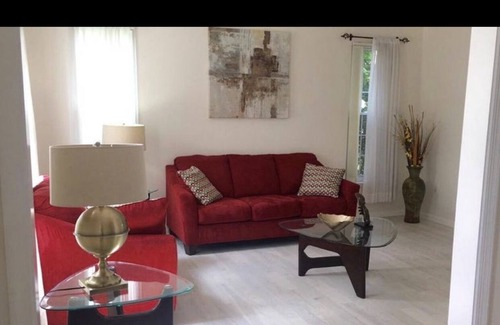 Franconia Casa | GREAT PLACE TO CALL HOME AT A GREAT LOCATION