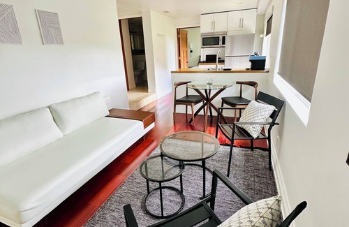 Mystic Hills Casa | Great private 1-bedroom unit in Laguna Beach part of house, views