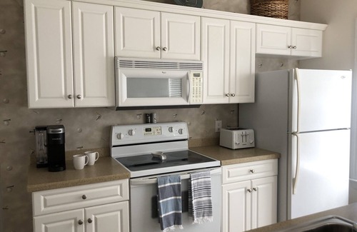 Sea Trail Condominio | Great rates in July at Family Tides! First Floor. Pet Friendly.