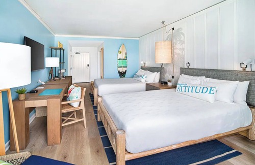 East Village Hotel | Great Relaxing Overnight Stay! 4 Relaxing Units, Pets Allowed, Onsite Pool