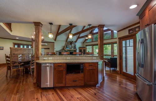 Lake Lure Casa | Gran hogar para unir a las familias