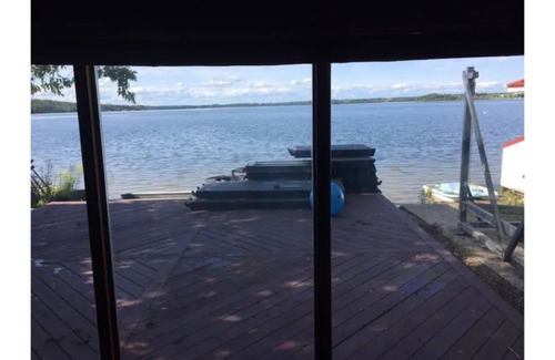 Bonnyville Cabina | Great Rustic 4 Beds Beach Front Cabin