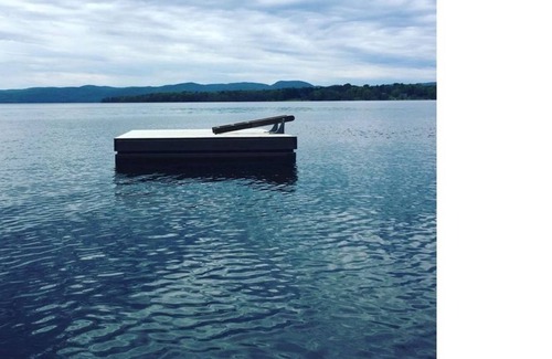 Northville Cabaña | Gran Sacandaga Lake 5BR Cottage con Direct Waterfront, Dock, plataforma de baño