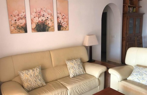 La Parata Apartamento | Great sea view, pool & parking