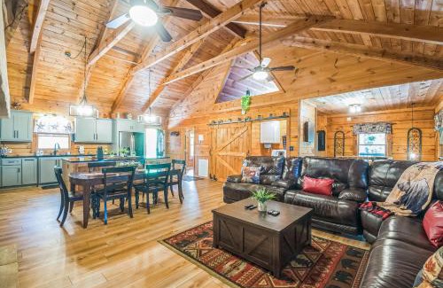 Kodak Casa | Great Smoky Mountain, Hot Tub, Mins to Dollywood