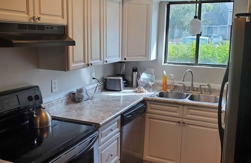North Raleigh Casa | Great Space, Center of North Raleigh