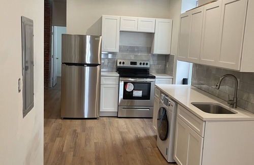 North Philadelphia West Apartamento | Great space for 8 in the Heart of the city