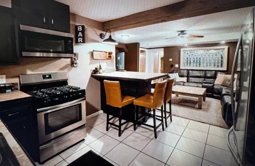 Massillon Apartamento | Great space on the edge of Amish country, access to biking, hiking, fishing!