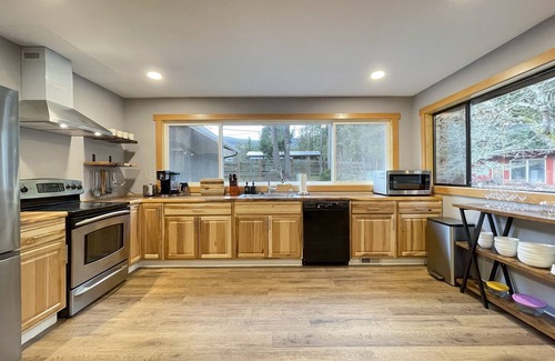 Port Angeles Casa | Great Spot For Family & Friends