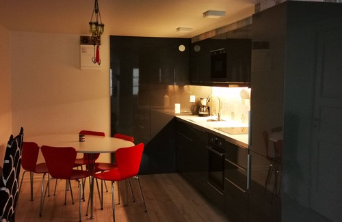 Huddinge Municipality Apartamento | Gran estancia cerca de la Feria de Estocolmo