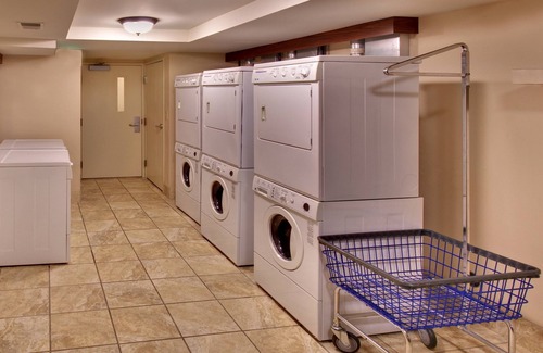 Davenport Condominio | Great Suite in Davenport | Free Breakfast, Free Wi-Fi, Indoor Pool + Hot Tub