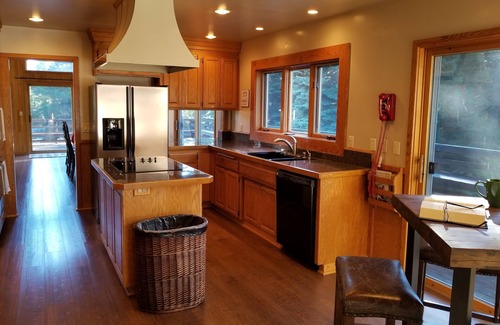 Lake Almanor Country Club Casa | ¡Gran escapada multifamiliar dentro del Lake Almanor Country Club!