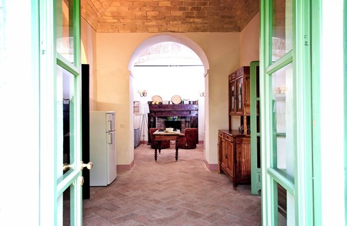 Castagnole delle Lanze Casa | Great Villa in the historic center, for tourism and pleasant stay.