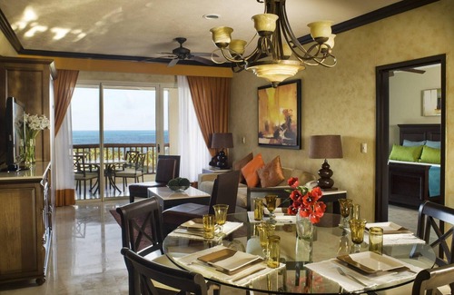 Playa Mujeres Complejo | ¡¡¡Gran valor!!! 2BR / 3BA Capacidad 6 Vacaciones de primavera