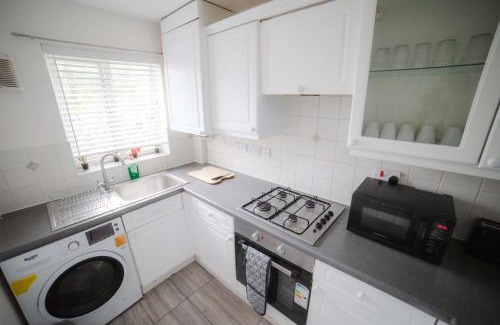 Thames Apartamento | Great Value for Contractors, Groups, Families Stay Call Today OneStop Property Management Barking