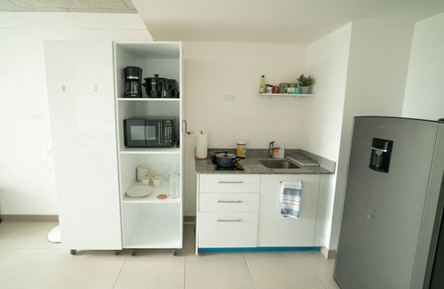 San Pedro Apartamento | Great Veiws 17th Floor IFreses! WiFI, A/C, Pool.