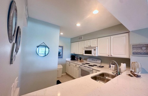 Beachwalk Condominio | Gran vista de la piscina y la playa, minutos a pie de la playa
