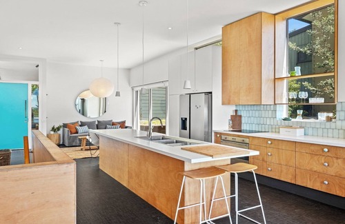 Macmasters Beach Casa | Great views and loads of room for all the family - with a fireplace!