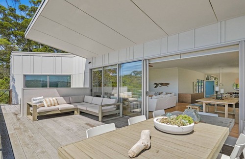 Macmasters Beach Casa | Great views and loads of room for all the family - with a fireplace!