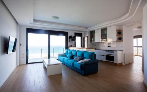 Els Arenals del Sol Apartamento | Great Views First Line Teleworkers and Families Unforgetable Apartment