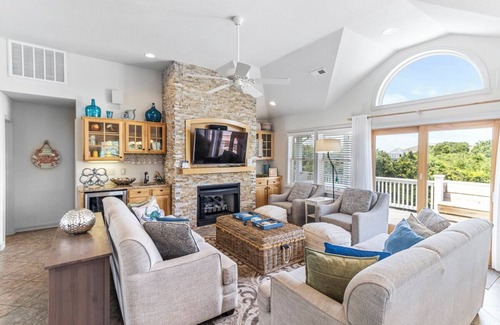 Tuckahoe Casa | Great views from the crow's nest at Here Comes the Sun in Duck, NC!