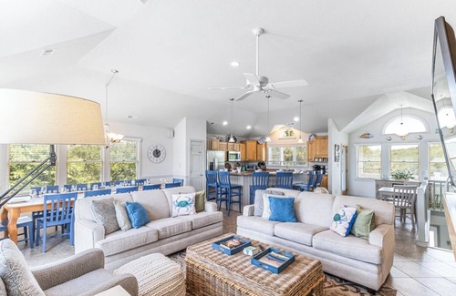 Tuckahoe Casa | Great views from the crow's nest at Here Comes the Sun in Duck, NC!