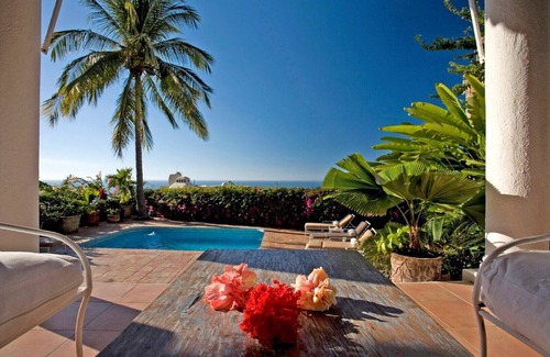 Conchas Chinas Villa | Hermosa Villa con Increíbles Vistas de la Bahía en Puerto Vallarta