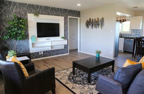 Thousand Oaks Casa | GREAT VIEWS - Over the Oaks - Stylish - Whole Home