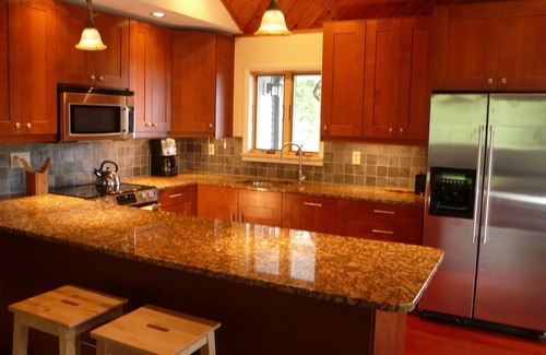 Denver Casa | Casa renovada Diseñador de cocina-Vistas / pozo de fuego. cerca de lugares para bodas en Roxbury!