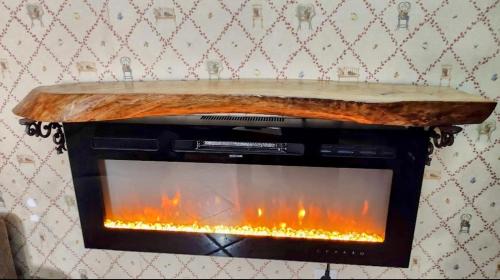 El Tiemblo Villa | GREDOS RURALRUT muy cerca del famoso CASTAÑAR de El Tiemblo y Reserva Natural VALLE DE IRUELAS, alojamiento acogedor con cabina hidromasaje, chimenea eléctrica, calefacción, wifi, cocina