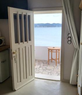 Milos Apartamento | Greelax upper floor
