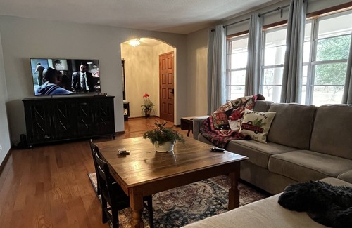 Good Hope Otro | Green Acre Home is at it’s best now that green is everywhere! Welcome!