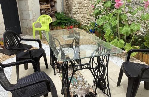 Loches Apartamento | Green and quiet studio