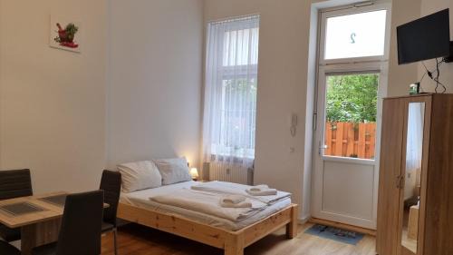 Neukoelln Apartamento | Green Apartment KM2 XL Studio with terrace