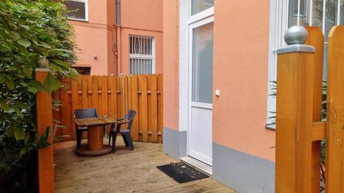 Neukoelln Apartamento | Green Apartment KM2 XL Studio with terrace