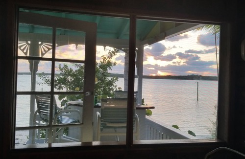 Lubbers Quarters Cay Casa | Green Bananas Cottage con playa de arena y muelle privado