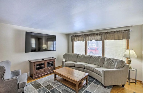 Green Bay Casa | Green Bay Home 3 Blocks to Lambeau Field!