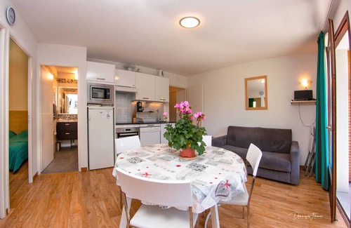 Bagneres-de-Luchon Apartamento | Descanso verde: Appart. T3 *** Turismo amueblado
