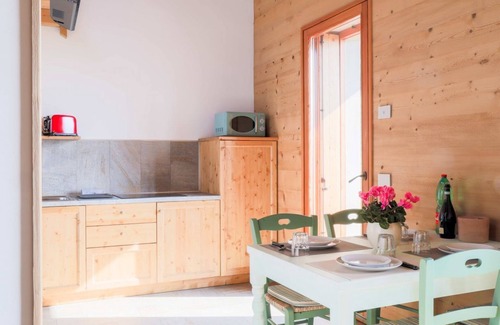 Dervio Chalet De Esquí | Green Chalet - wonderfull terrace few steps from lake and best trekking