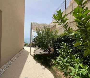 Jala Casa | Green Coast Palase La Solara