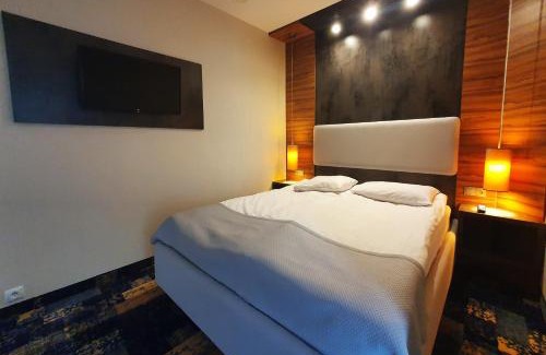 Raszyn Complejo | Green Garden Hotel