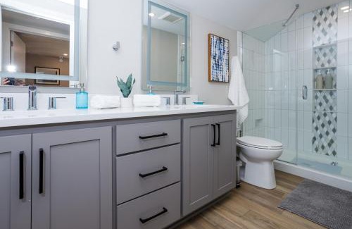 Ashwaubenon Casa | Green Getaway by Simple Life Rentals